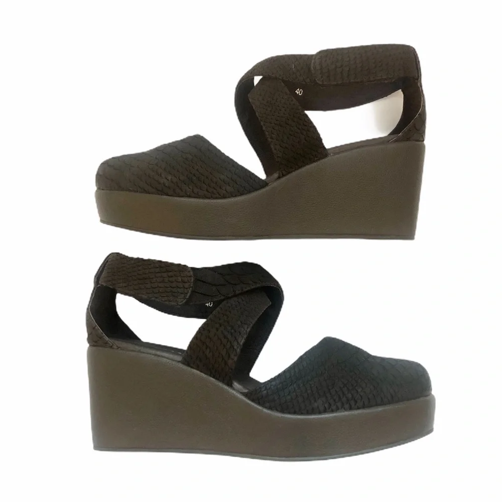 NEW Cordani Brown Snakeskin Leather Wedges  40